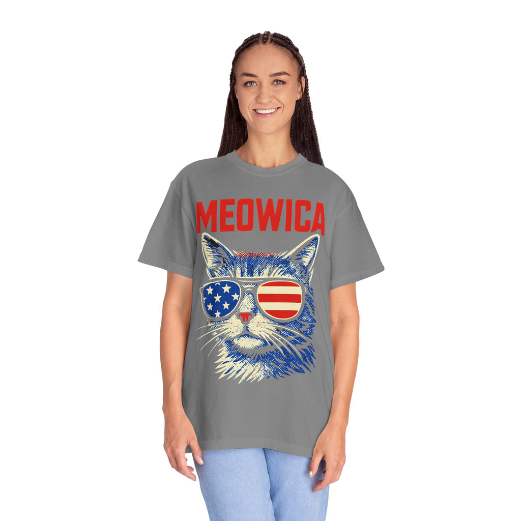 Meowica Cat T-Shirt — Patriotic American Flag Sunglasses Tee