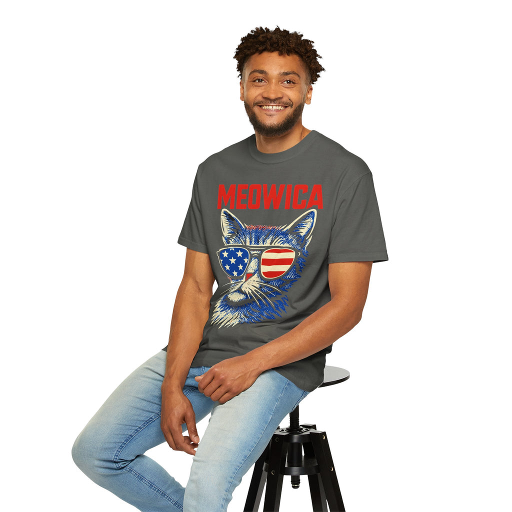 Meowica Cat T-Shirt — Patriotic American Flag Sunglasses Tee